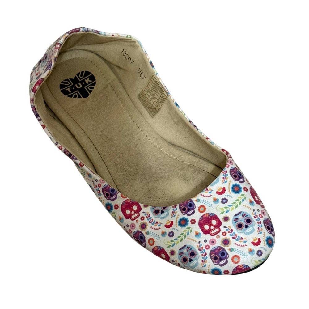 T.U.K. Women Ballet Flats Size 7 White Sugar Skull Floral Print Edgy Rockabilly